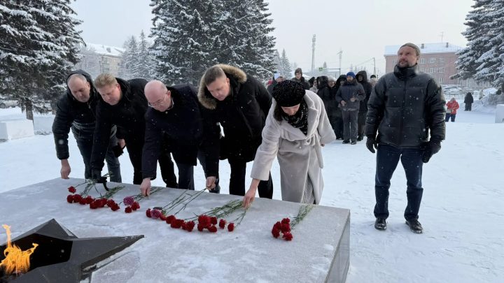 Искитимцы почтили память защитников Родины